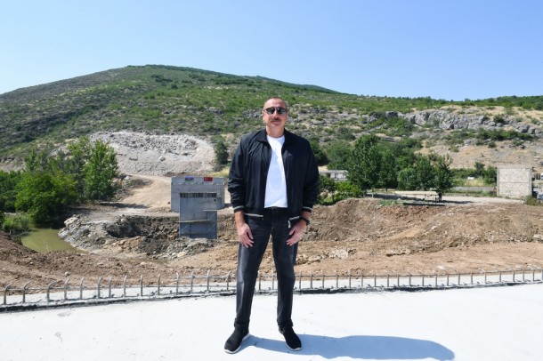 Prezident Zəfər yolundakı körpü ilə tanış olub - FOTO
